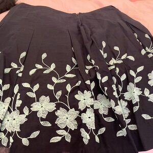 Karen Kane skirt, size 16